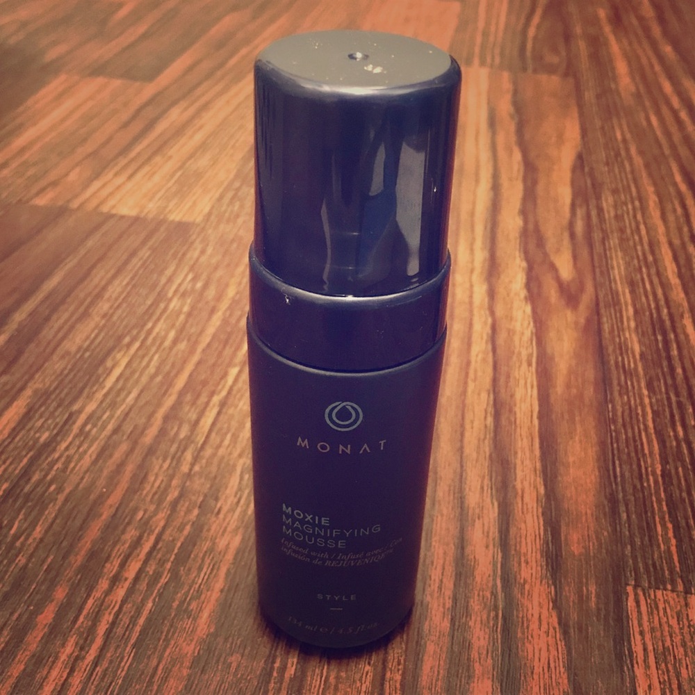 NEW Monat Moxie Magnifying Mousse